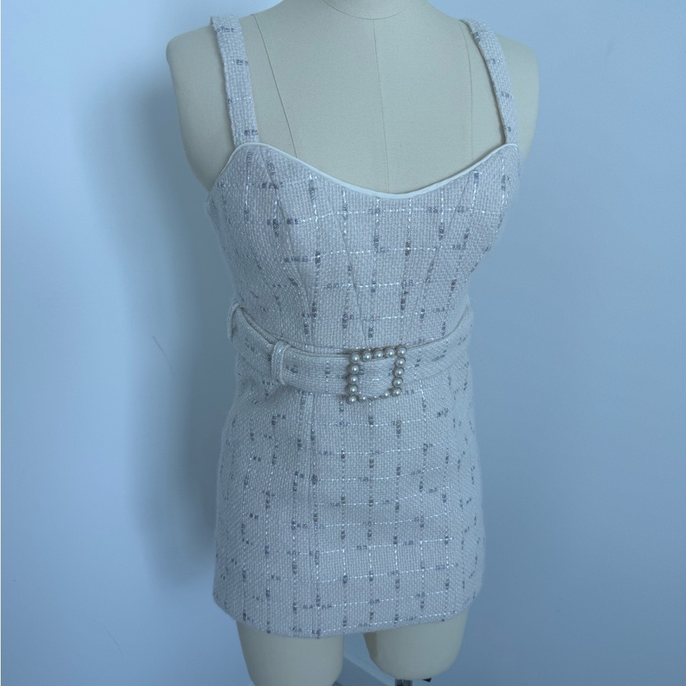 Chic White Mini Dress for Effortless Style